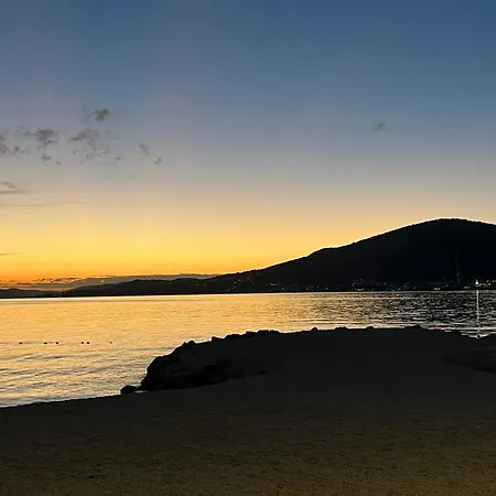 Sorriso - 1st Row By The Apartamento Trogir