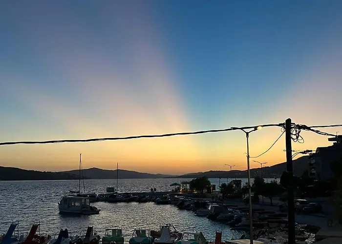 Sorriso - 1st Row By The Apartamento Trogir