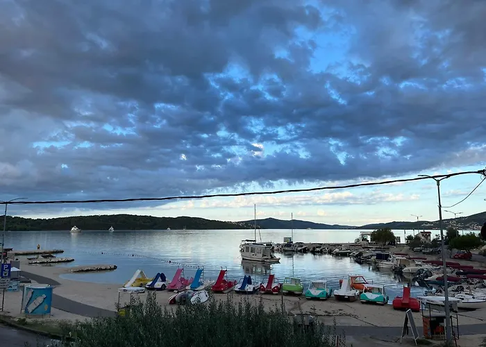 Sorriso - 1st Row By The Apartamento Trogir