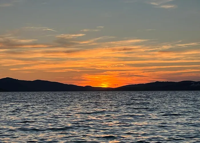 Apartamento Sorriso - 1st Row By The Trogir